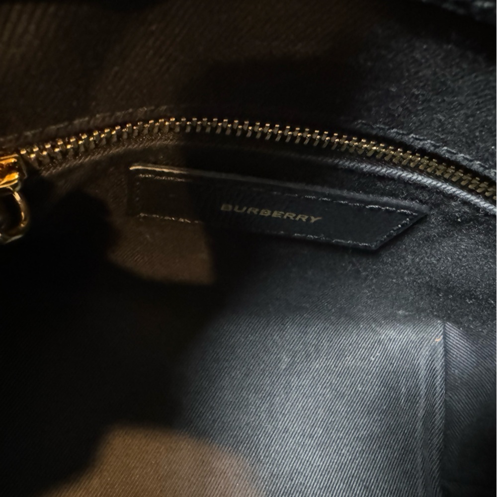 Burberry Banner tote black with nova check - Picture 9 of 10